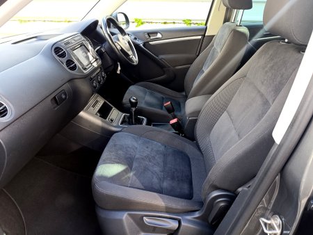 2015 Volkswagen Tiguan - photo 14