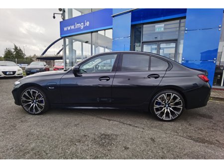 2023 BMW 3-Series - photo 8