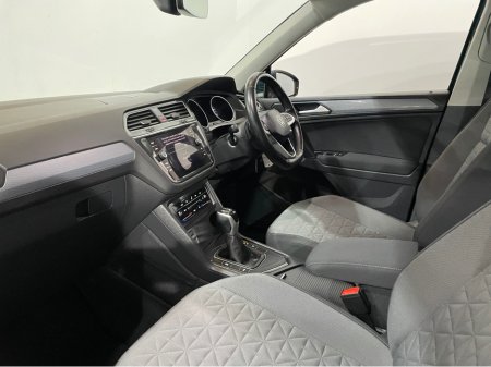 2022 Volkswagen Tiguan - photo 16