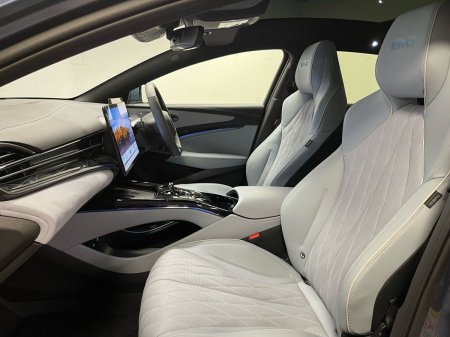 2025 BYD SEAL - photo 14