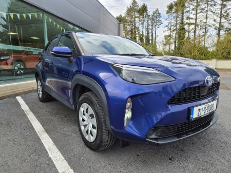 2022 Toyota Yaris Cross - photo 2