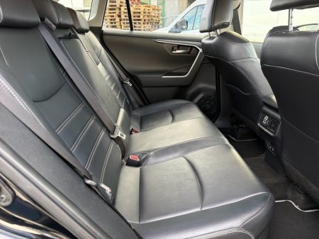 2021 Toyota RAV4 - photo 13