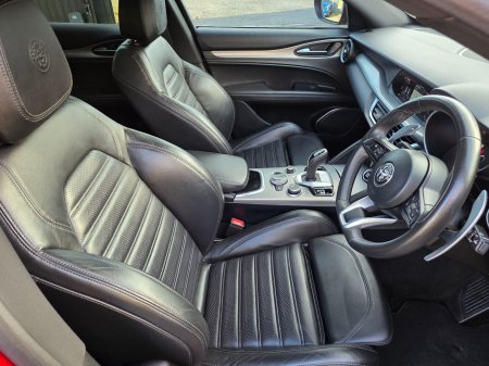 2022 Alfa Romeo Stelvio - photo 13