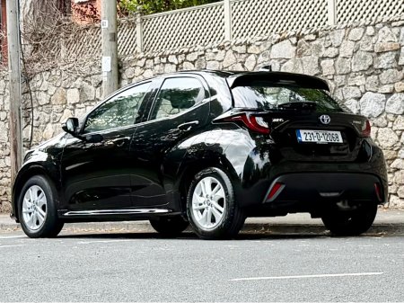 2023 Toyota Yaris - photo 18