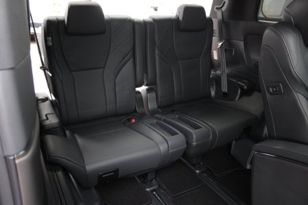 2025 Toyota Alphard - photo 31