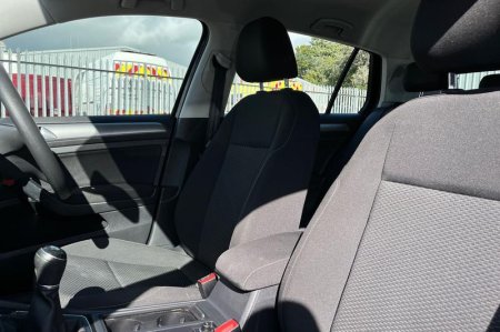 2020 Volkswagen Golf - photo 19