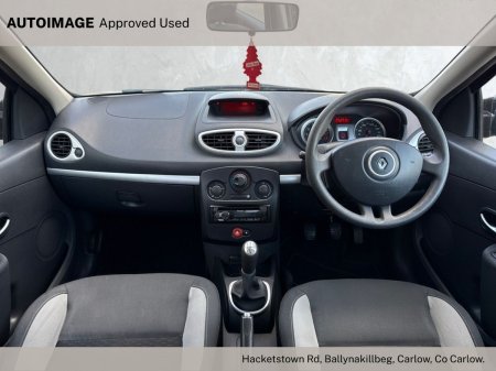 2011 Renault Clio - photo 2
