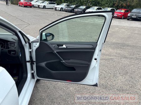 2019 Volkswagen Golf - photo 29