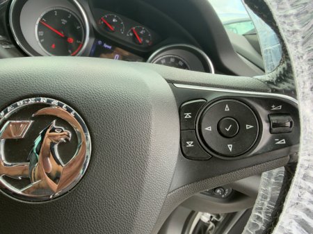 2017 Vauxhall Insignia - photo 17