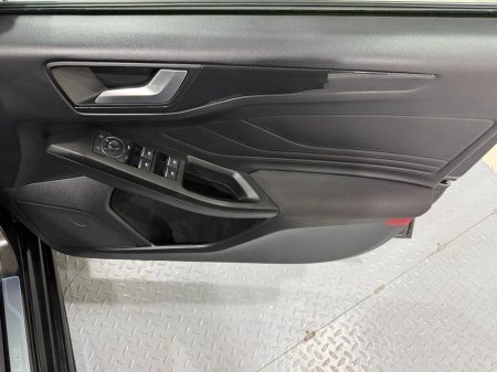 2023 Ford Focus - photo 18