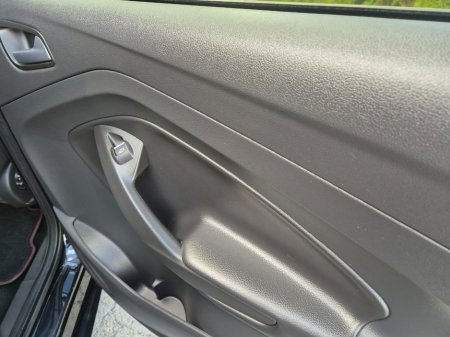 2019 Ford Kuga - photo 13