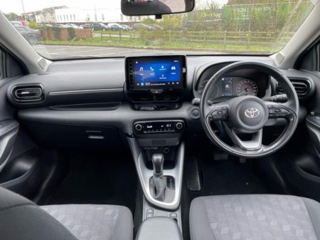 2024 Toyota Yaris - photo 8