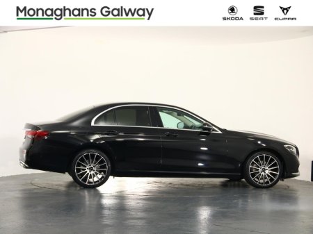 2022 Mercedes-Benz E-Class - photo 2