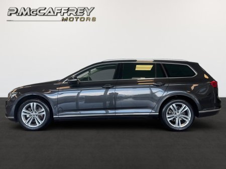 2022 Volkswagen Passat - photo 8