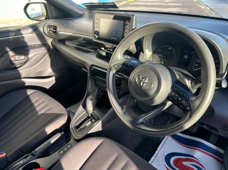 2021 Toyota Yaris - photo 9