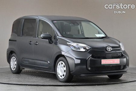 2023 Toyota Sienta 1.5 HEV AUTOMATIC