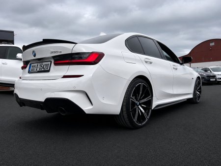 2022 BMW 3-Series - photo 14