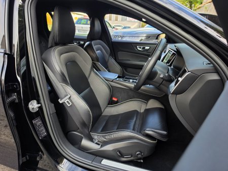 2022 Volvo V60 - photo 11