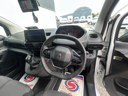 2020 Peugeot Partner - photo 10