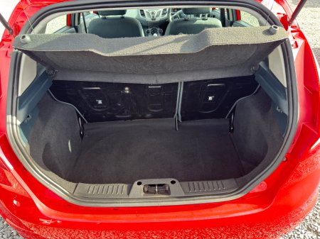2010 Ford Fiesta - photo 13