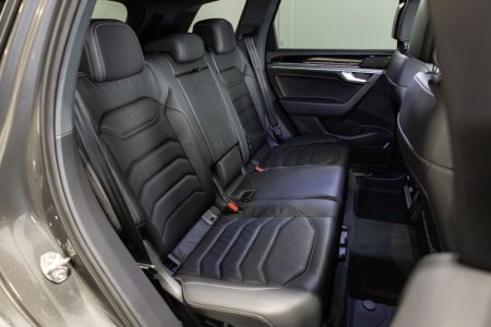 2025 Volkswagen Touareg - photo 11