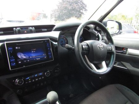 2017 Toyota Hilux - photo 15