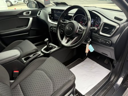 2021 Kia Ceed - photo 9