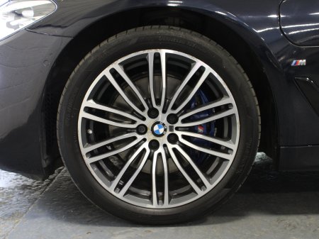 2019 BMW 5-Series - photo 12