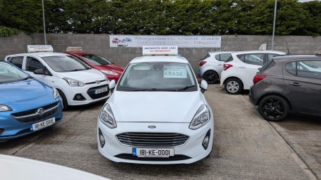 2018 Ford Fiesta - photo 2
