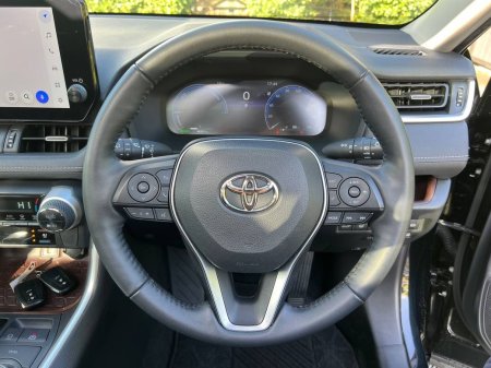 2023 Toyota RAV4 - photo 5