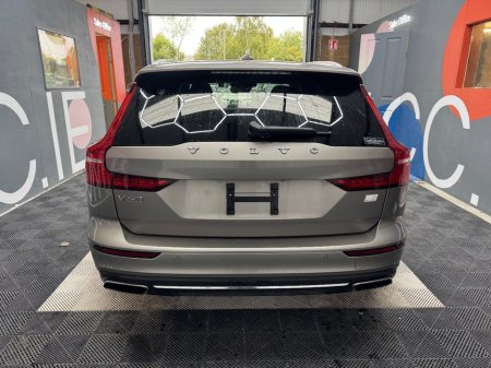 2021 Volvo V60 - photo 4
