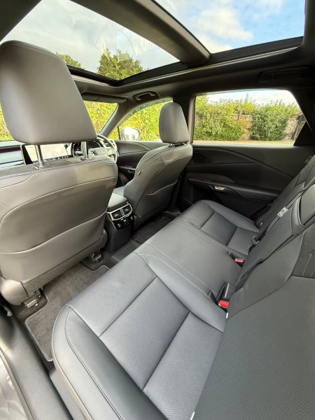 2025 Lexus RX - photo 35