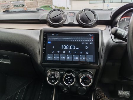 2020 Suzuki Swift - photo 12