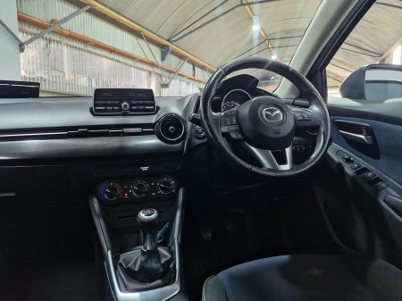 2015 Mazda Mazda2 - photo 24