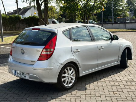 2011 Hyundai i30 - photo 11