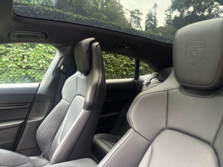 2024 Porsche Taycan - photo 24