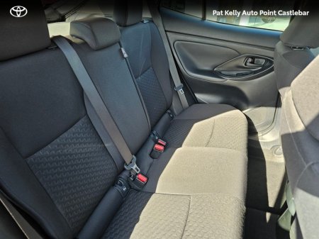 2025 Toyota Yaris Cross - photo 11