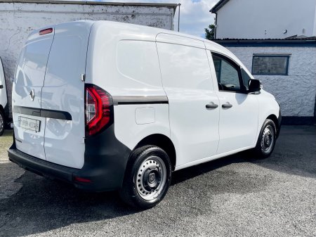 2023 Renault Kangoo - photo 12