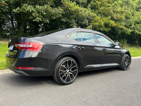 2017 Skoda Superb - photo 3