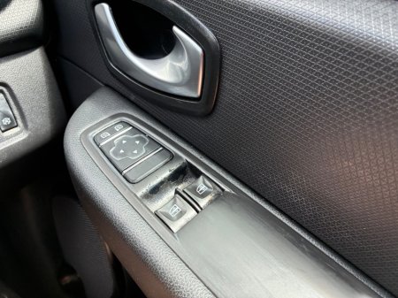 2019 Renault Clio - photo 16