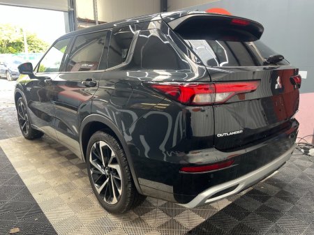 2024 Mitsubishi Outlander - photo 5