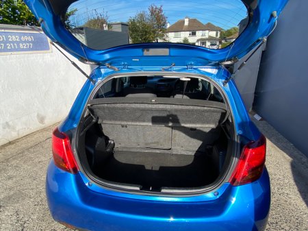 2015 Toyota Yaris - photo 13