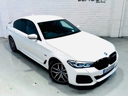 2022 BMW 5-Series - photo 2