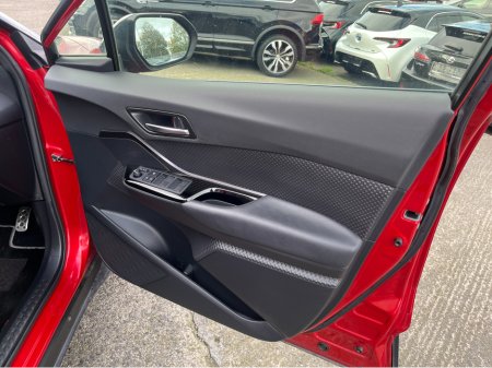 2021 Toyota C-HR - photo 11