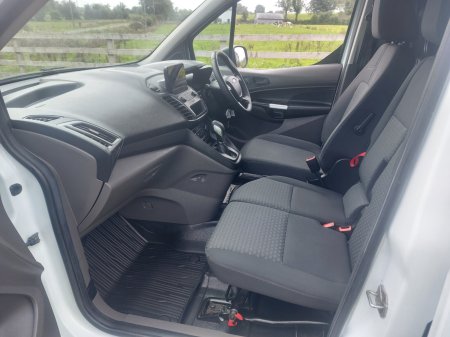 2020 Ford Transit - photo 22