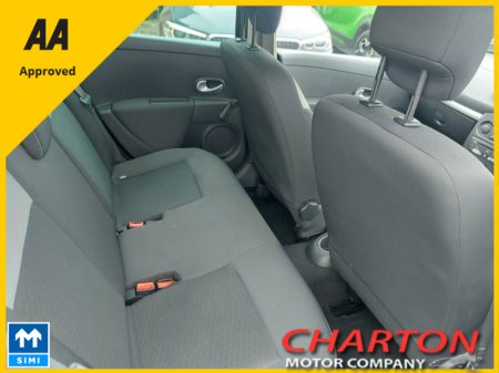 2011 Renault Clio - photo 6