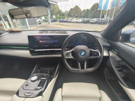 2024 BMW 5-Series - photo 4