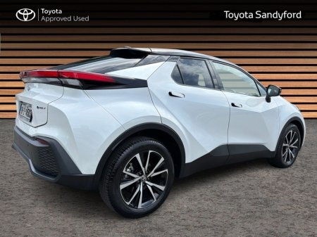 2026 Toyota C-HR - photo 2