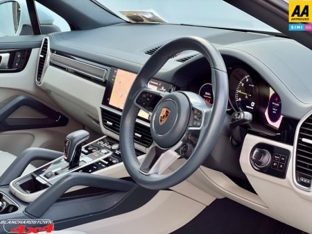2023 Porsche Cayenne - photo 12