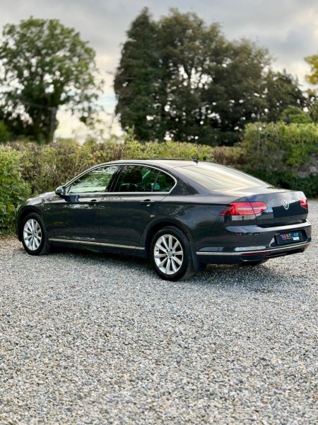 2015 Volkswagen Passat - photo 11